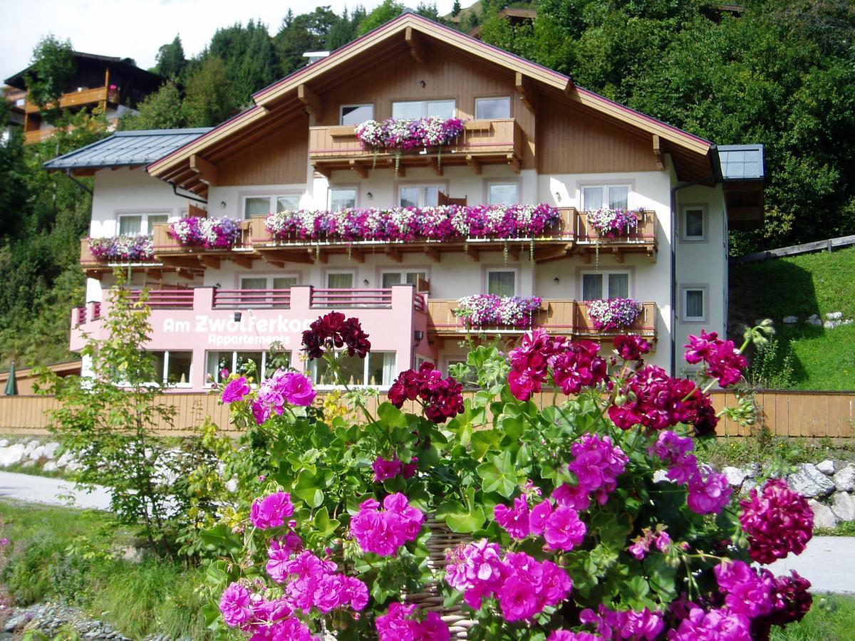 Am Zwölferkogel Aparthotel Saalbach